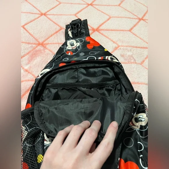 Large Mickey Mouse Sling Bag ✨NWOT✨ - Picture 3 of 7